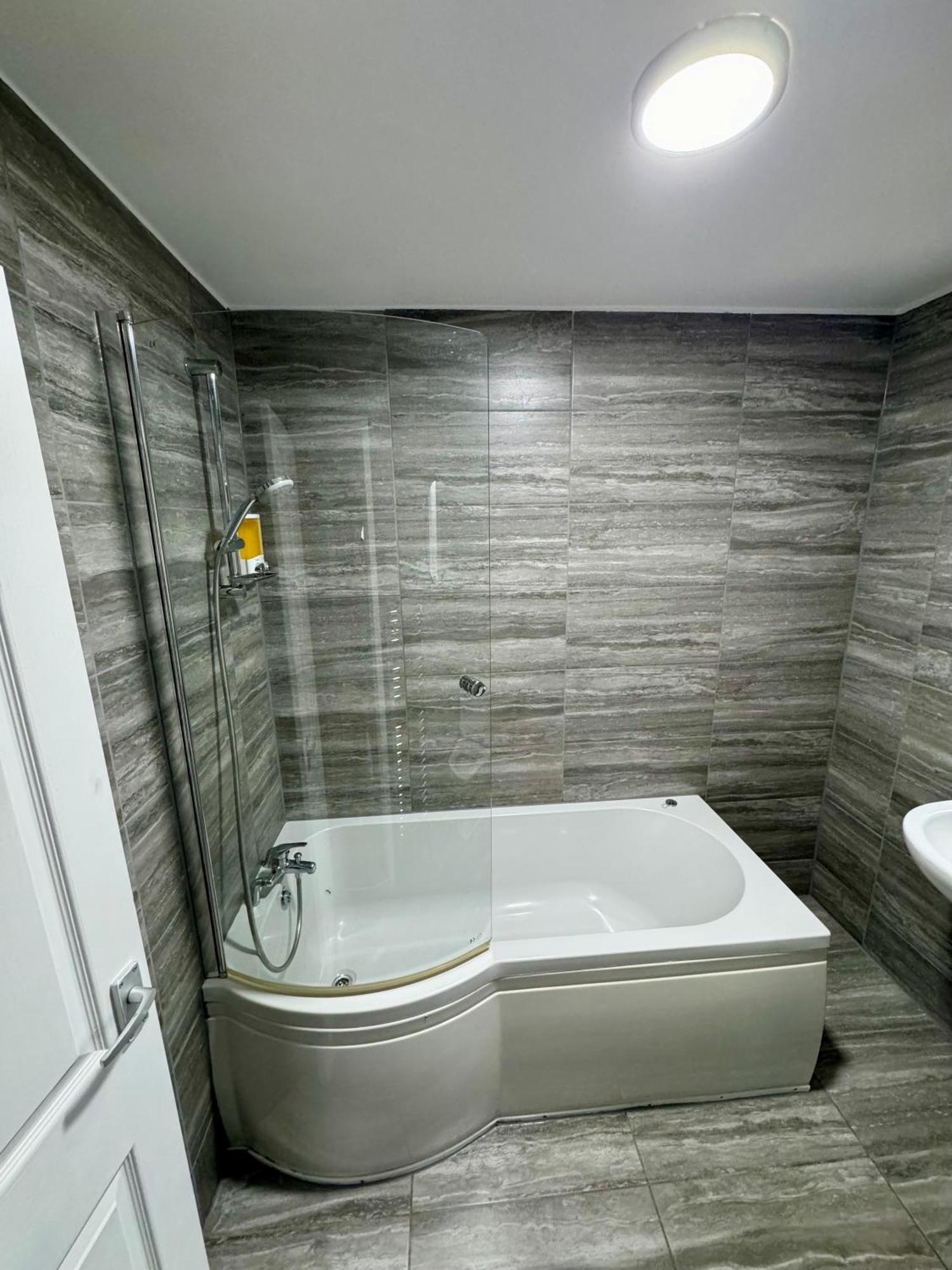 Florina S House 4 Bedrooms Villa Rugeley Esterno foto